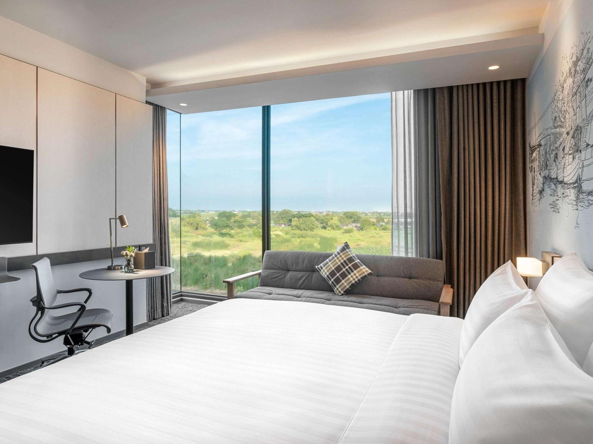Novotel Bangkok Future Park Rangsit Pathum Thani Exterior photo