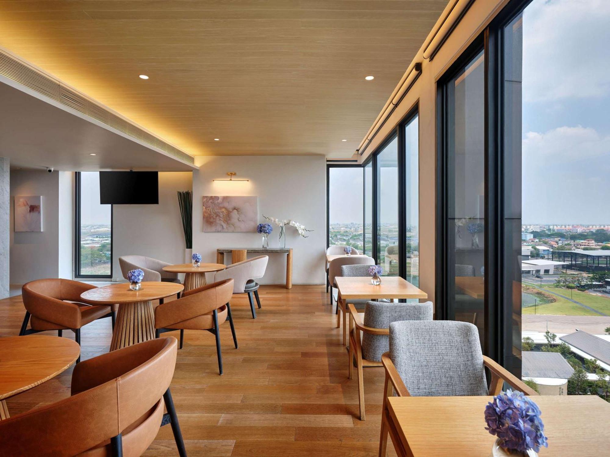 Novotel Bangkok Future Park Rangsit Pathum Thani Exterior photo